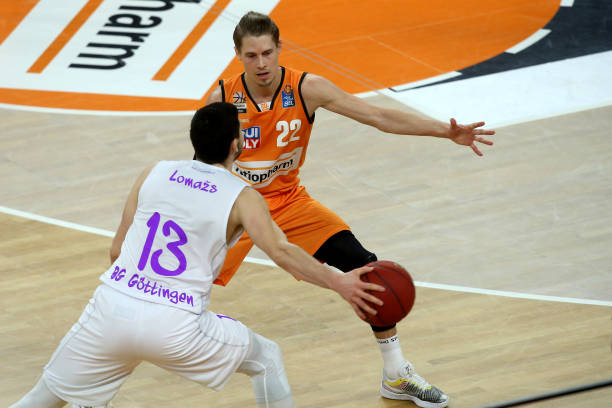 住机会连胜 住机会连胜