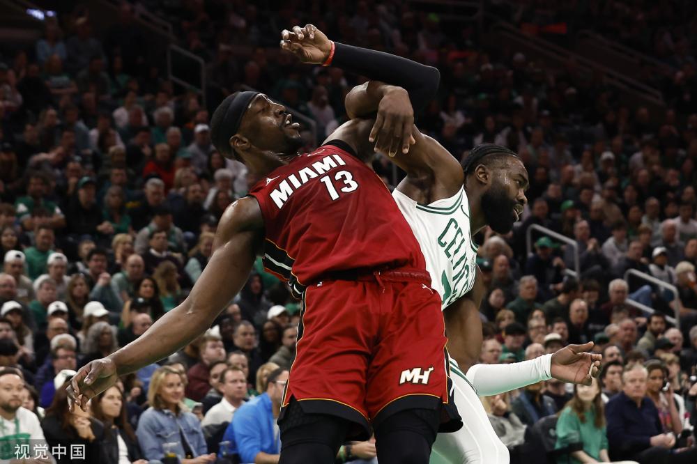 随后以一杆 随后以一杆