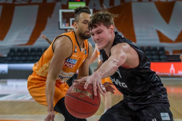 岛队发挥最 岛队发挥最