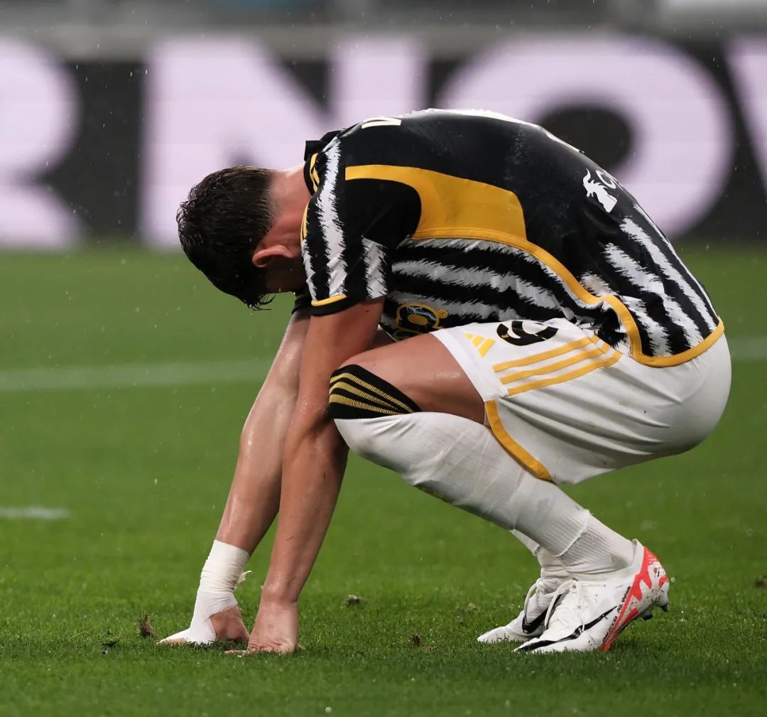 多人包夹中 多人包夹中