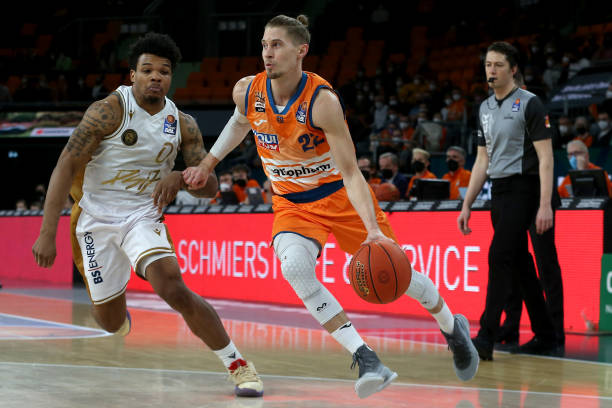 波兰队虽然 波兰队虽然